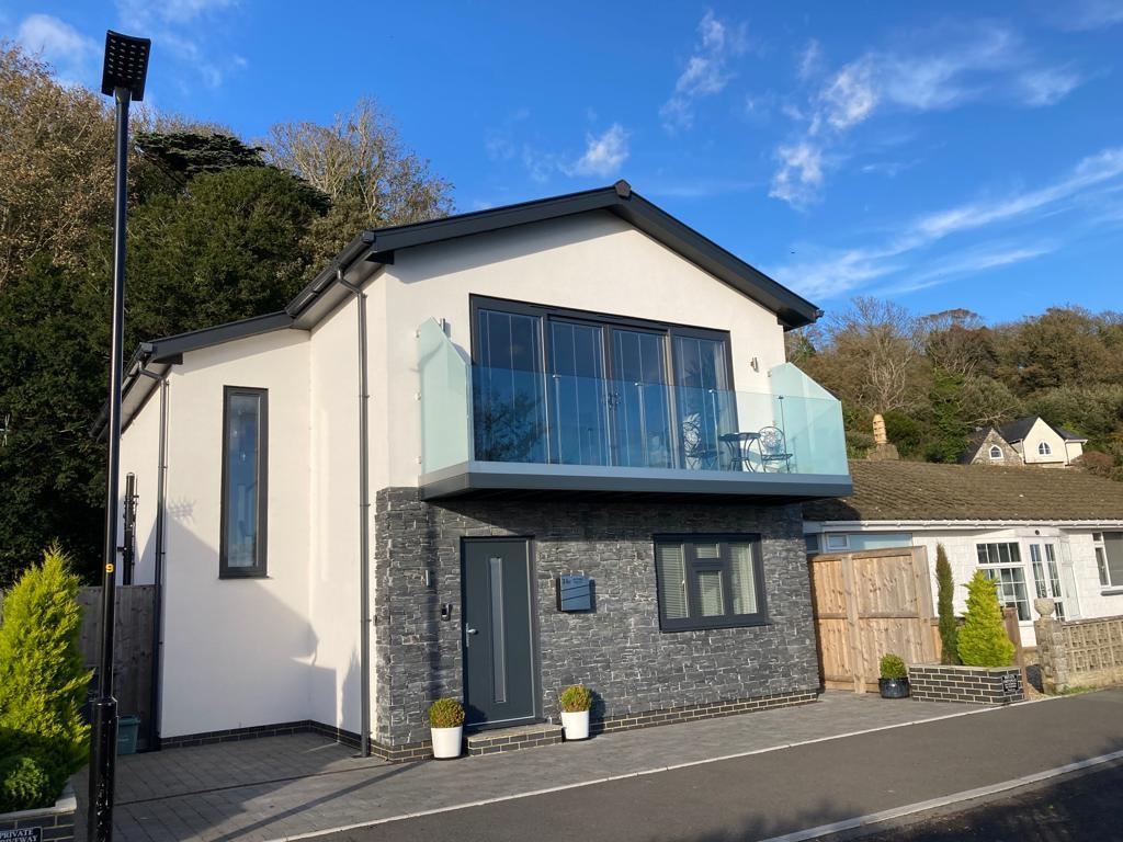 House Castle Close in Ventnor