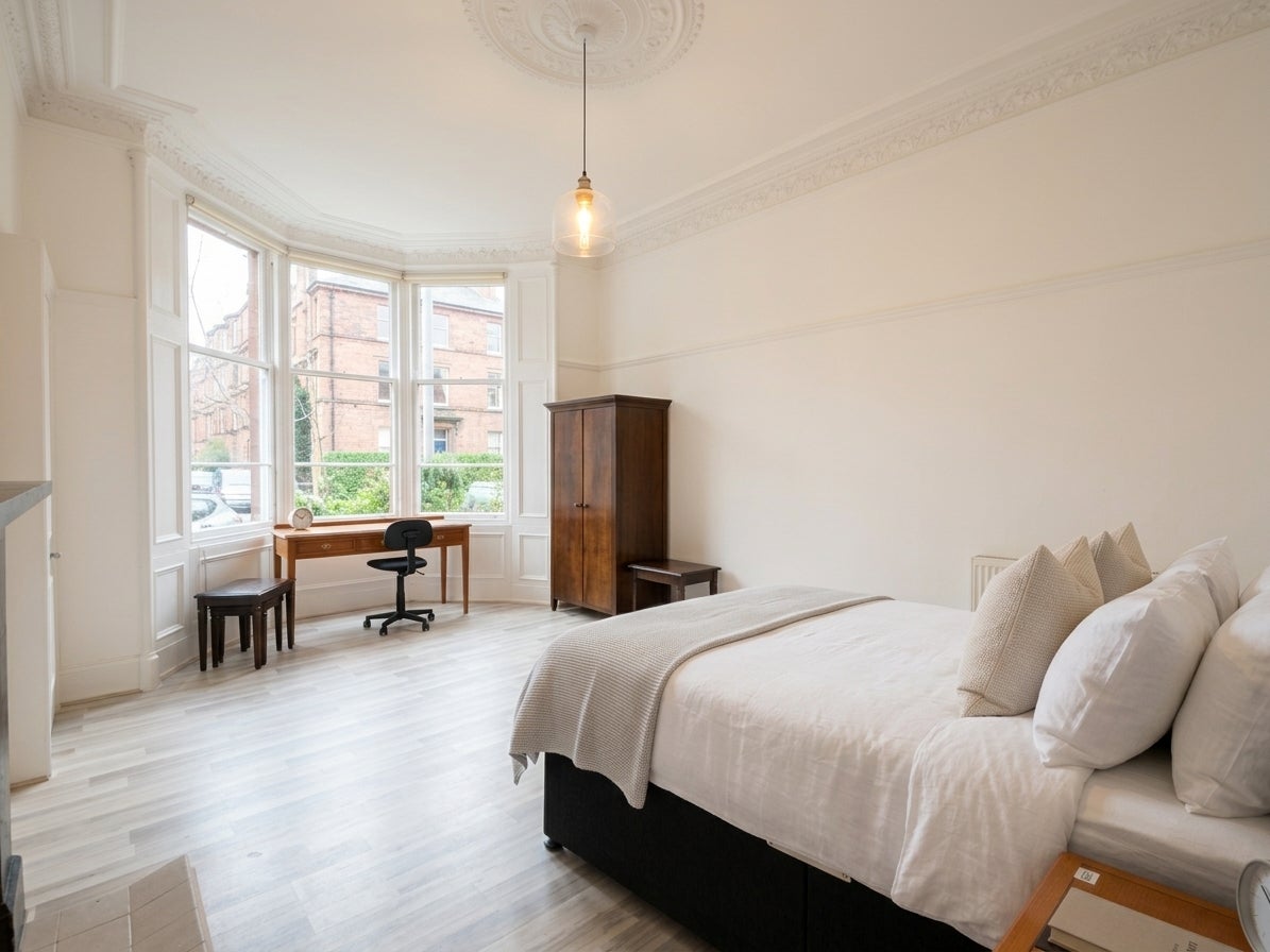 Flat West Princes Street in Glasgow