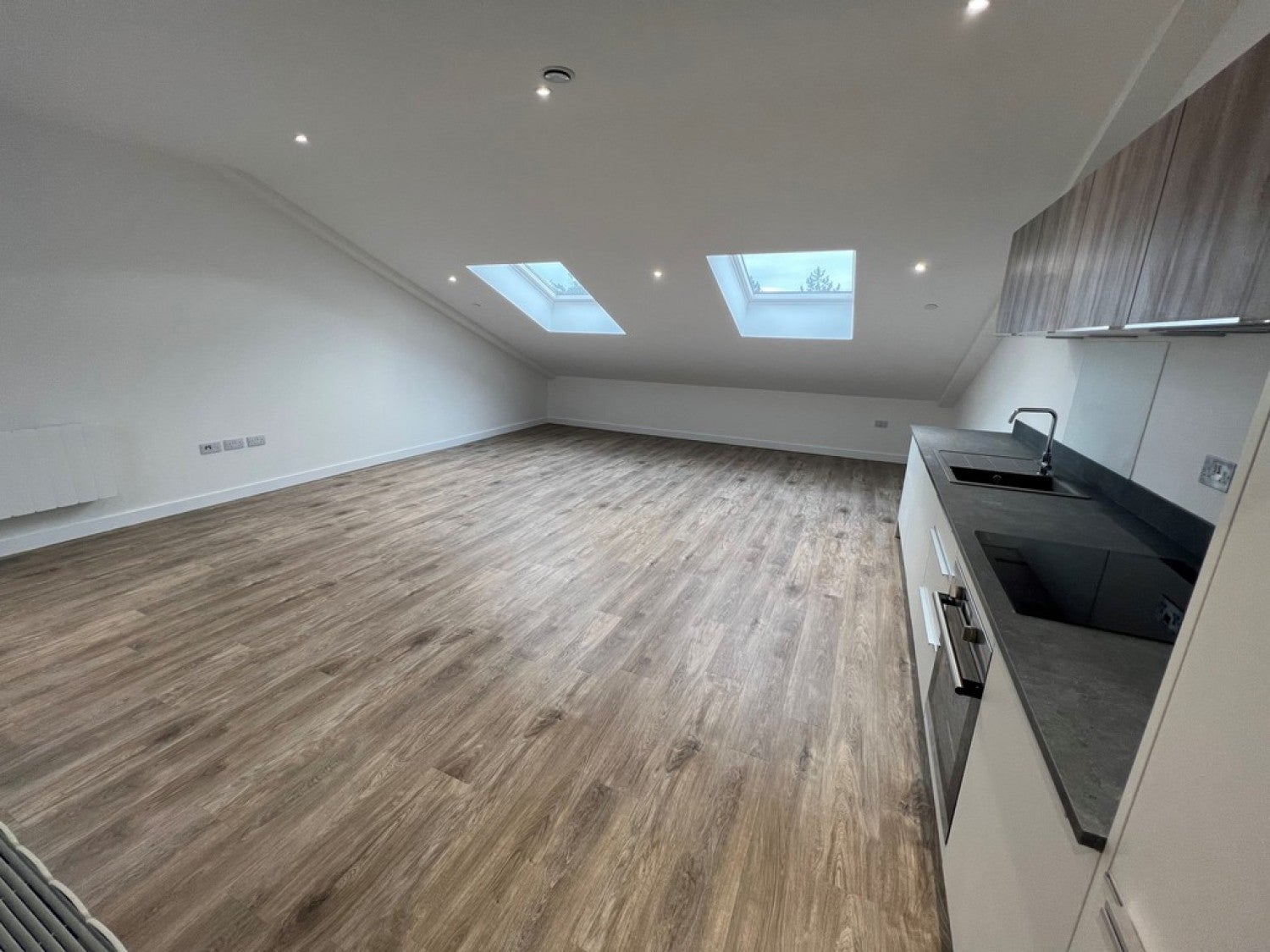 Flat Ashwood Way in Basingstoke and Deane