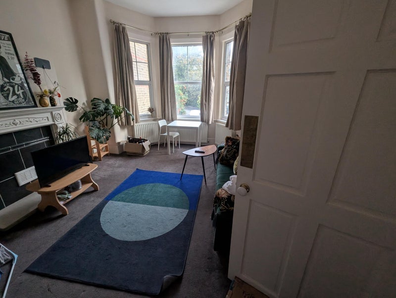 Flat Loampit Hill in Greater London