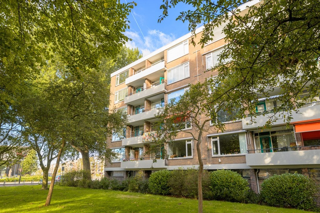 Appartement Burgemeester Caan van Necklaan 690 in Leidschendam