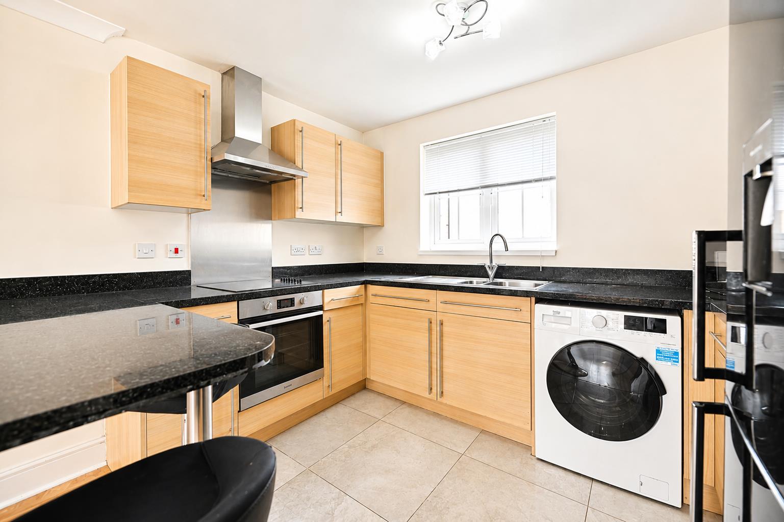 Flat Genas Close in London