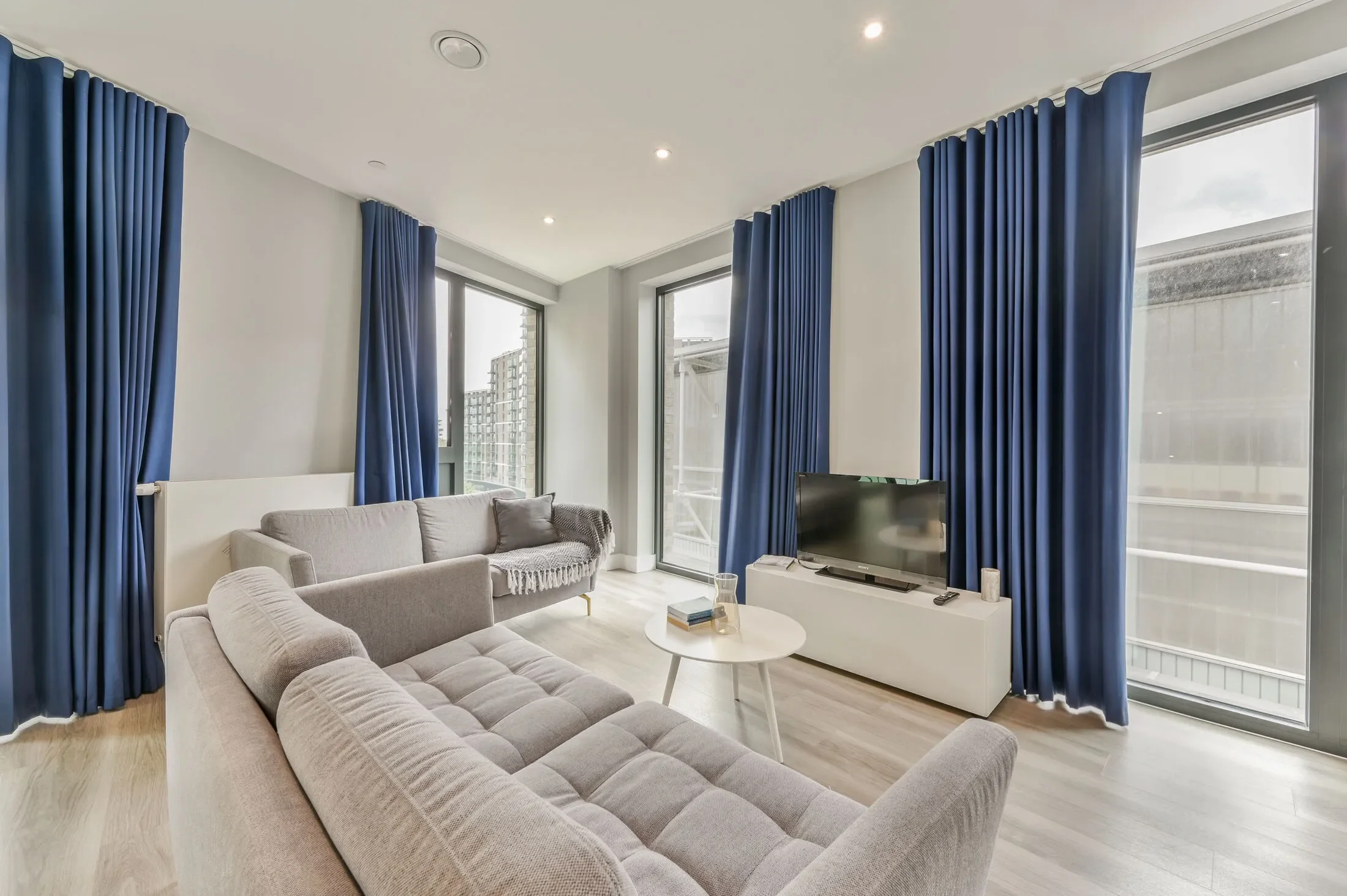Flat Lionel Road South in Greater London