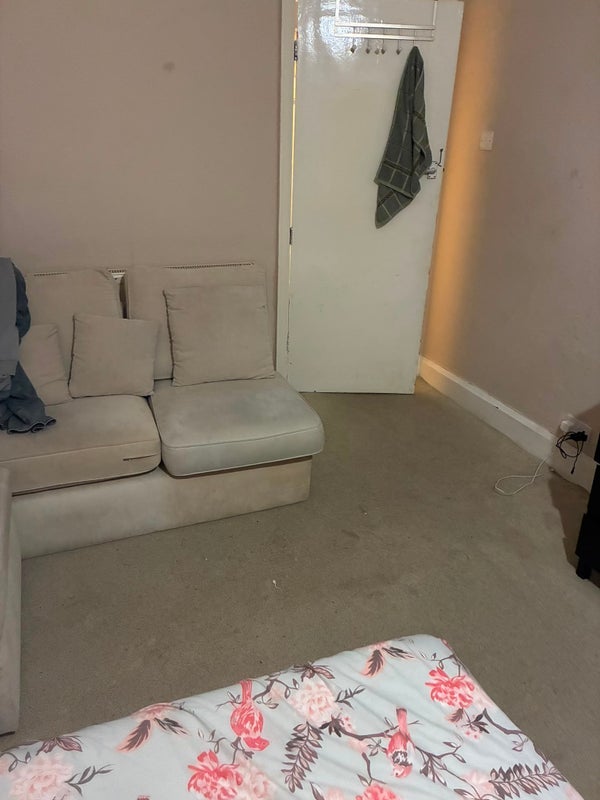 Room Stratford Road in Birmingham
