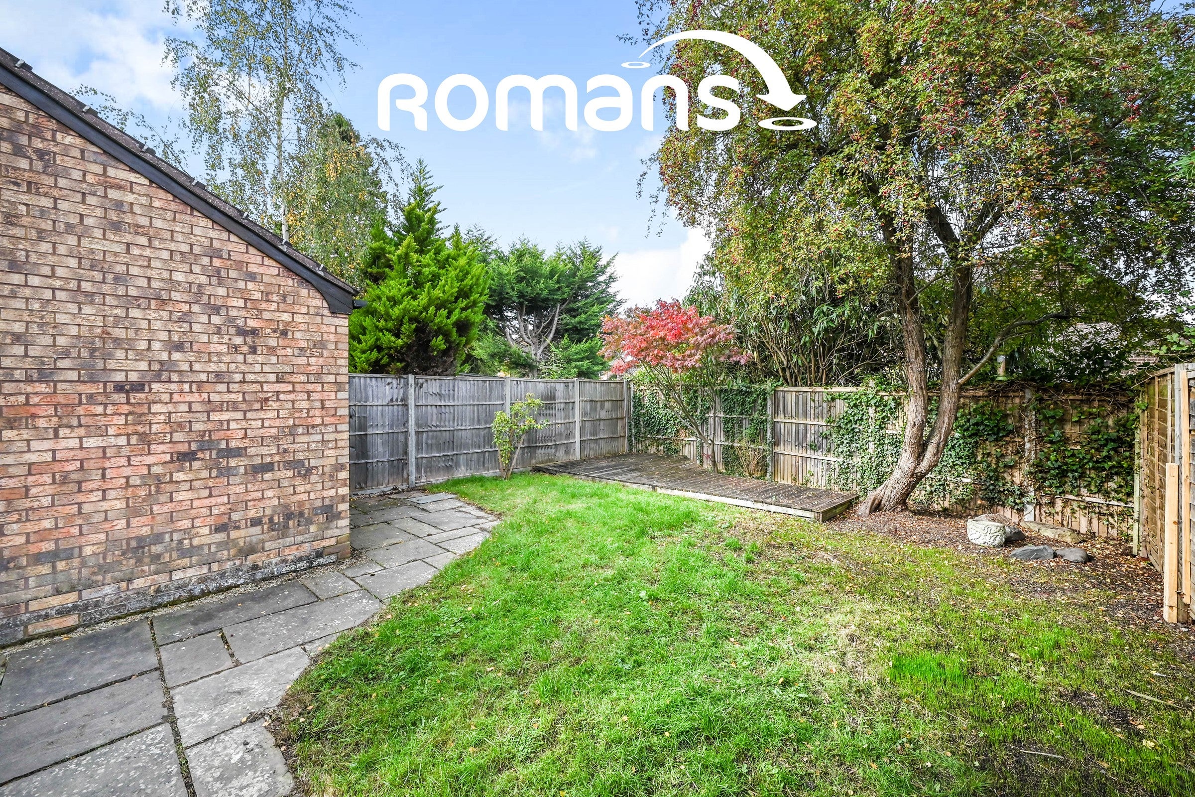 House Diamond Way in Wokingham
