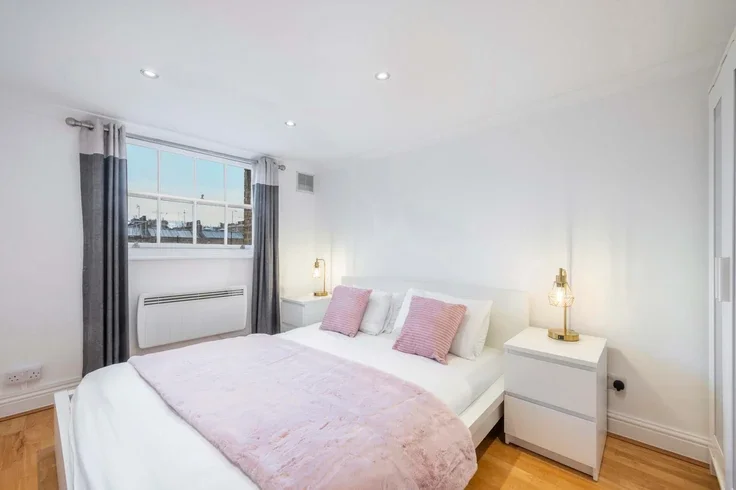 Flat Fitzroy Street in Greater London
