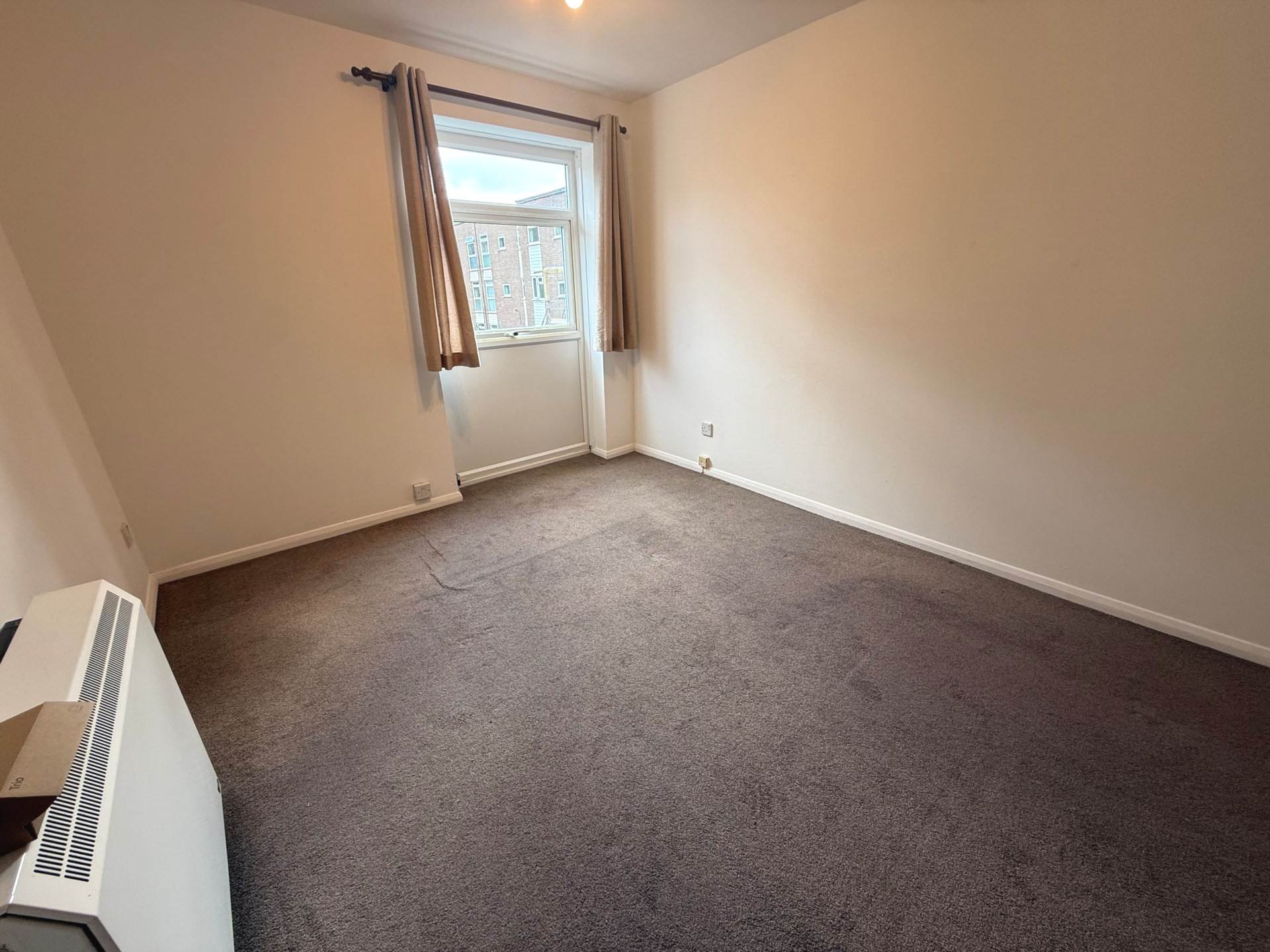 Flat Kempton Close in Greater London