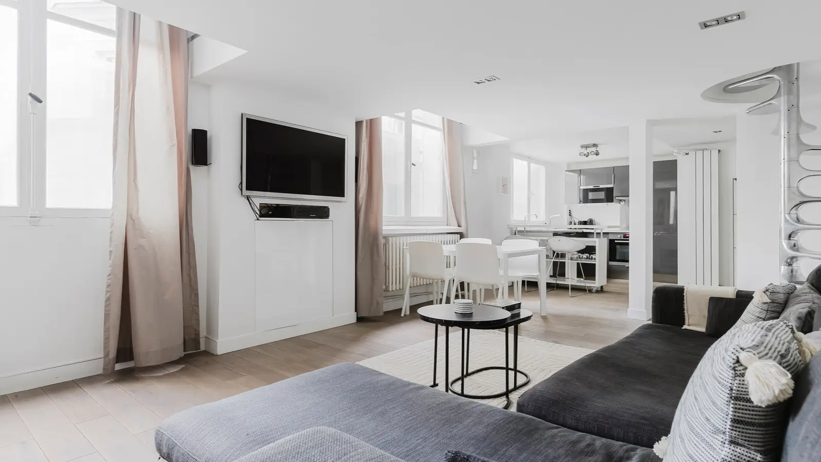 Appartement Rue Sédillot à Paris