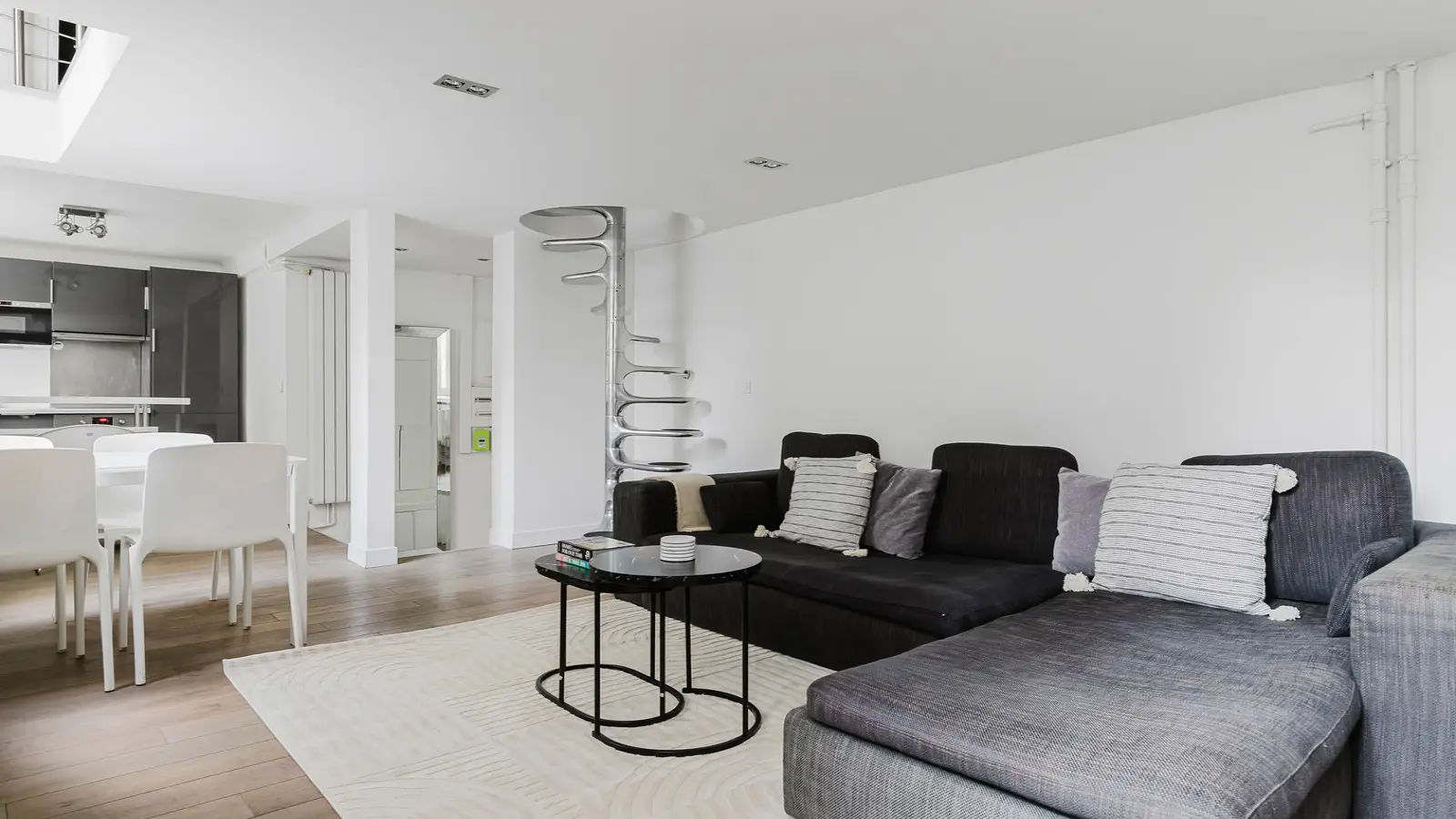 Appartement Rue Sédillot à Paris