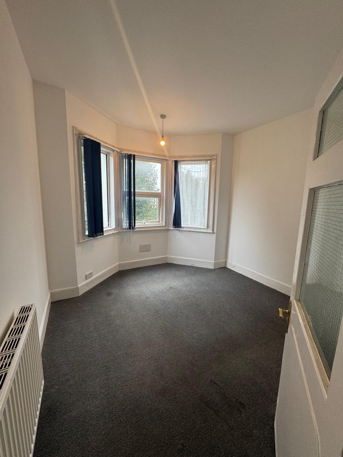Flat Welldon Crescent in London