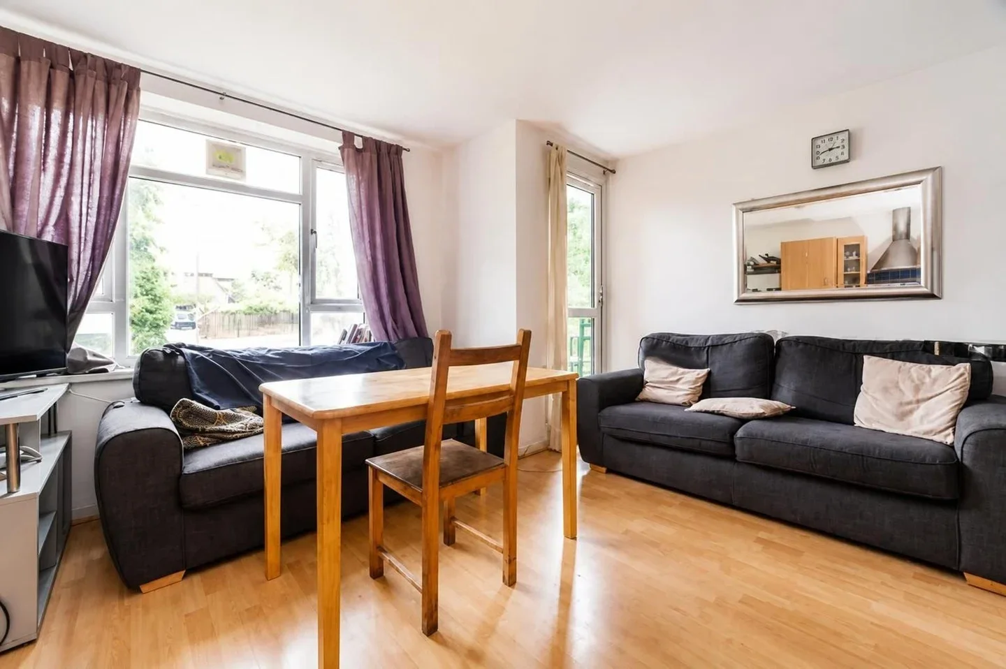 Room Comeragh Road in Greater London