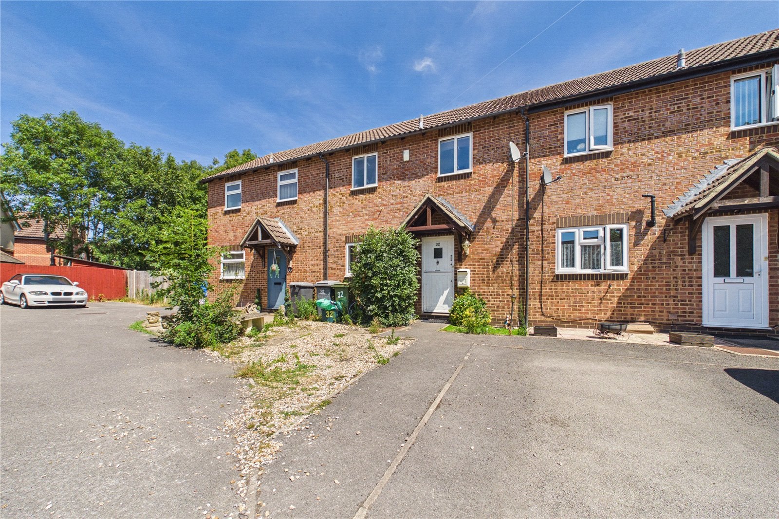 House Falcon Fields in Aldermaston