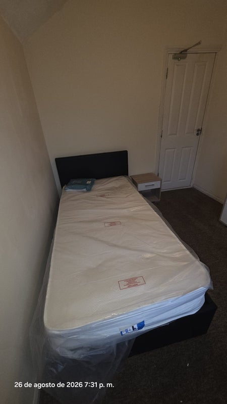 Room Seymour Road in Ipswich