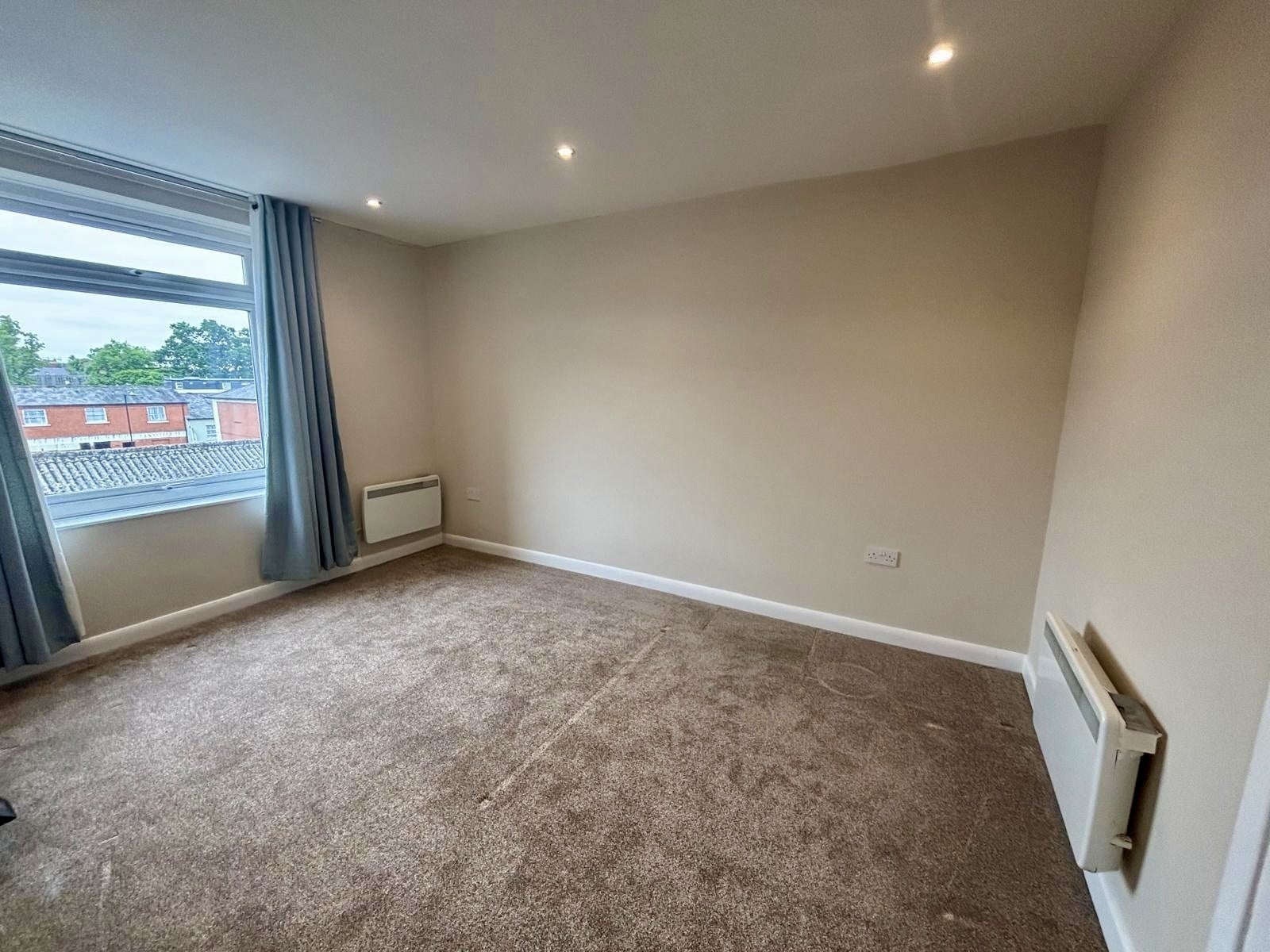 Flat Park Street in Royal Leamington Spa