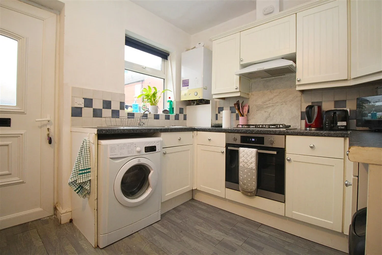House Carlton Close in Charnwood