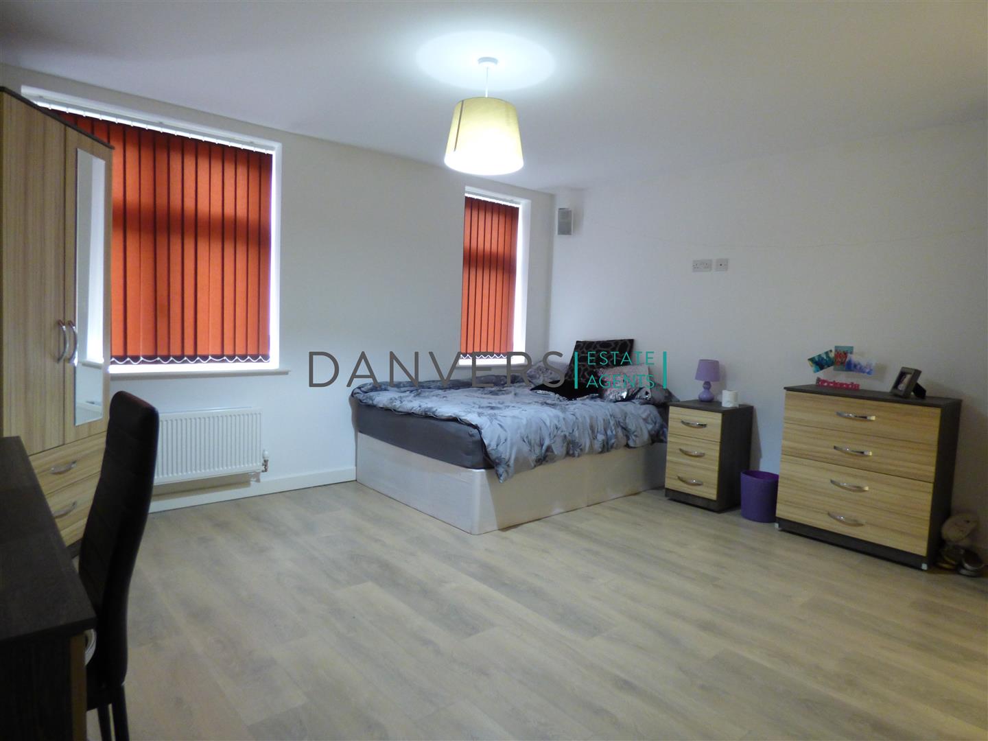 Flat Hinckley Road in Leicester