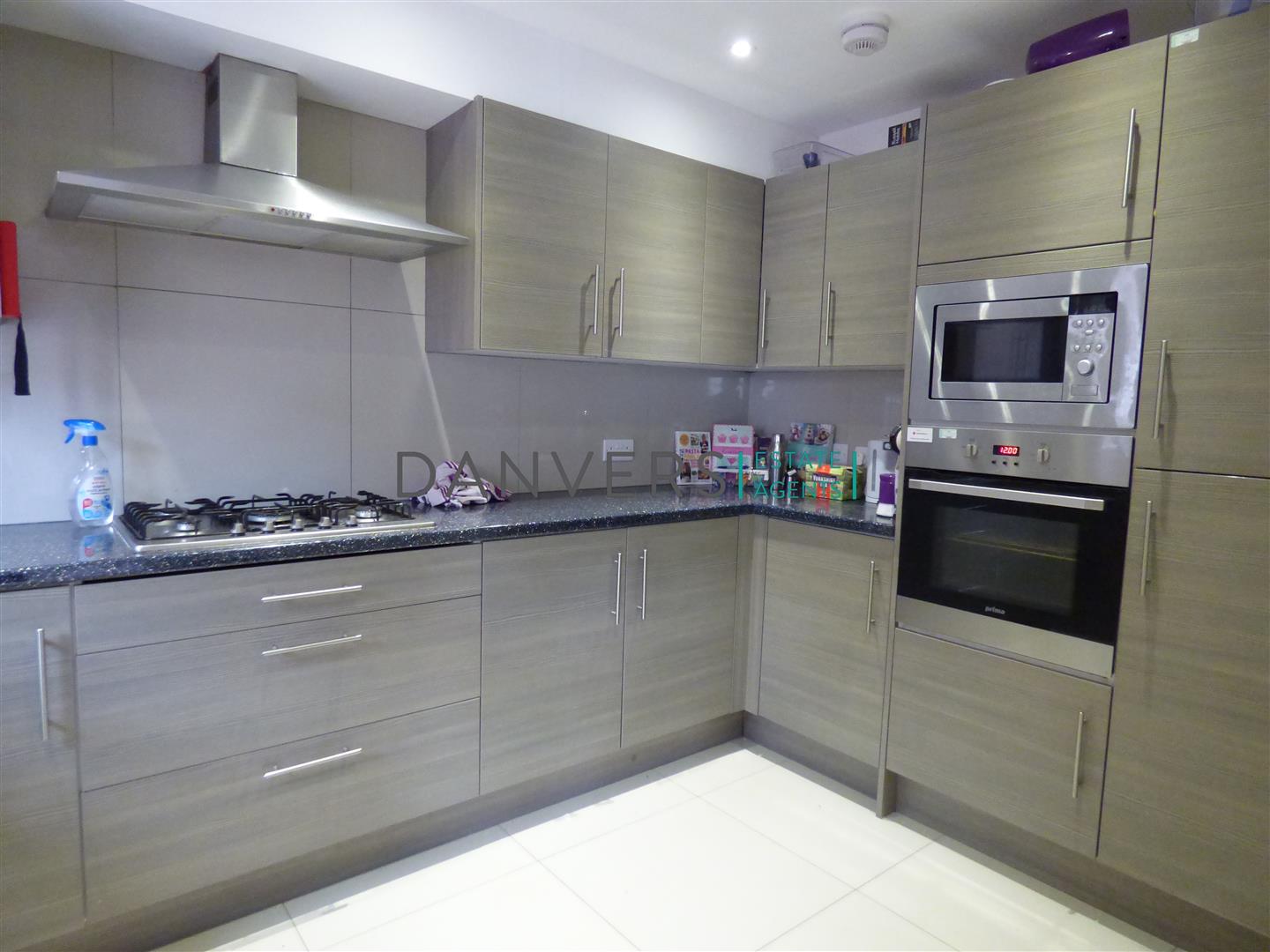 Flat Hinckley Road in Leicester