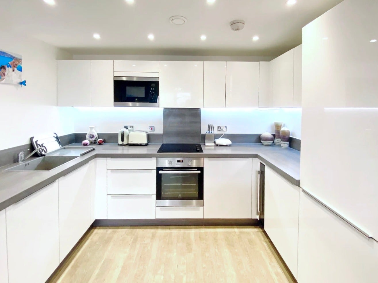 Flat Vian Street in Greater London