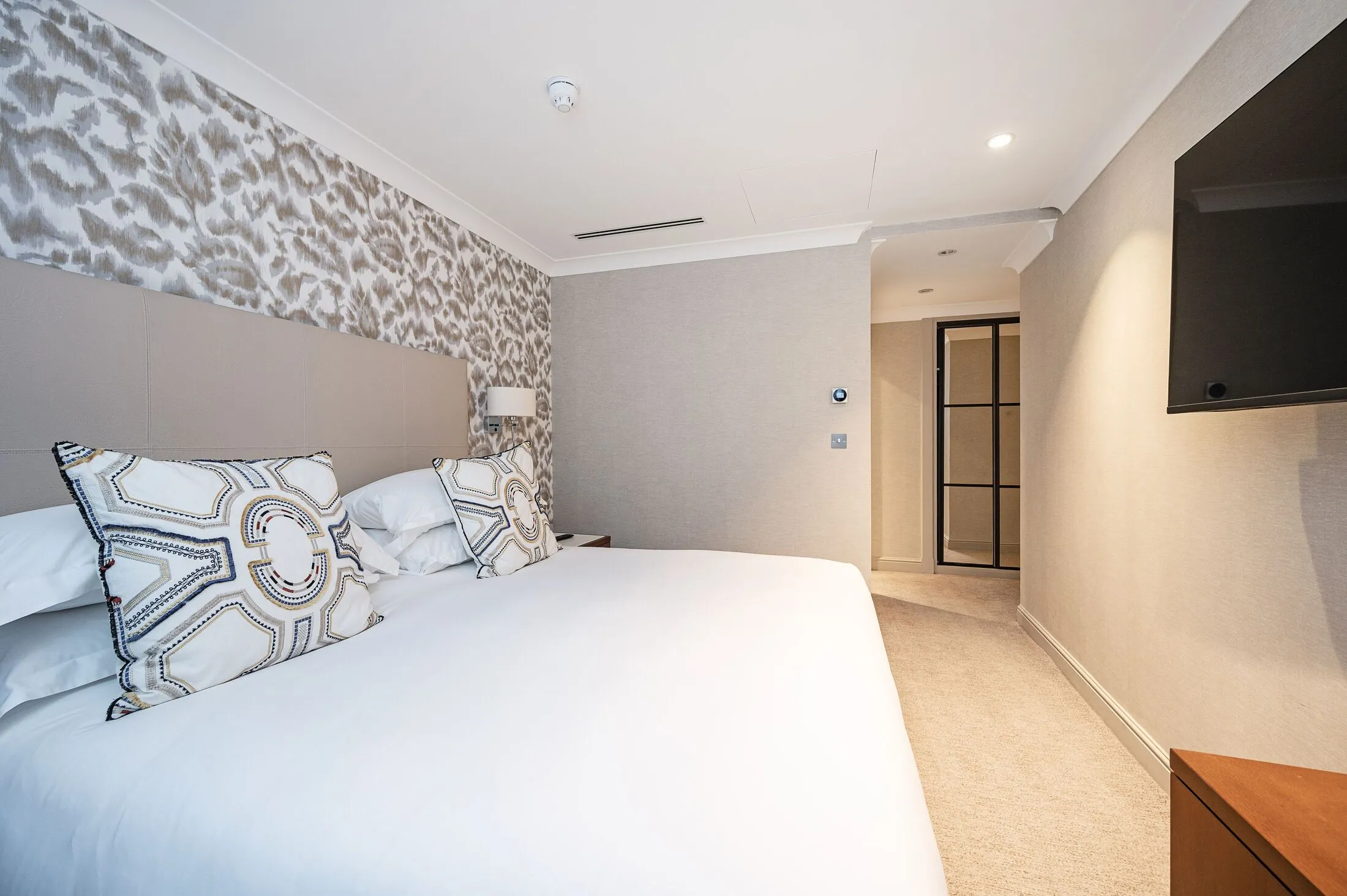 Flat Watling Street in City of London
