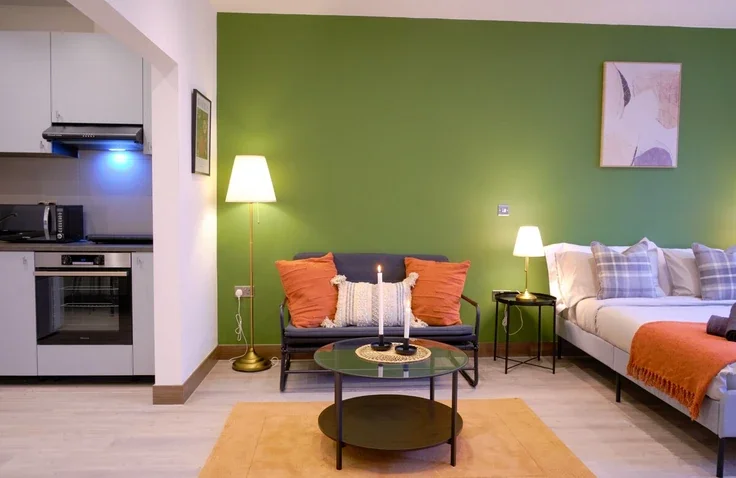 Flat Golders Green Road in Greater London