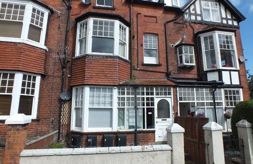 Flat Princess Royal Park in Scarborough
