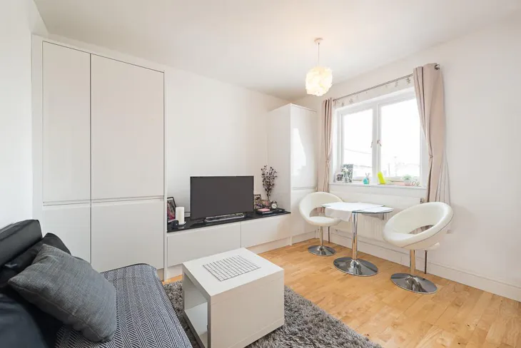 Flat Queensborough Terrace in City of Westminster