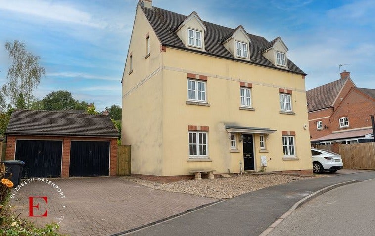 House Fennyland Lane in Kenilworth