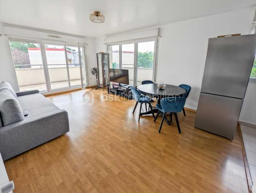 Flat Rue Gaston Navailles in Neuilly-sur-Marne