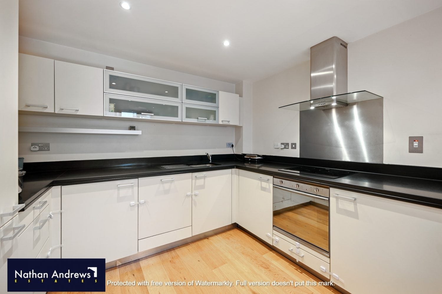 Flat Manilla Street in Greater London