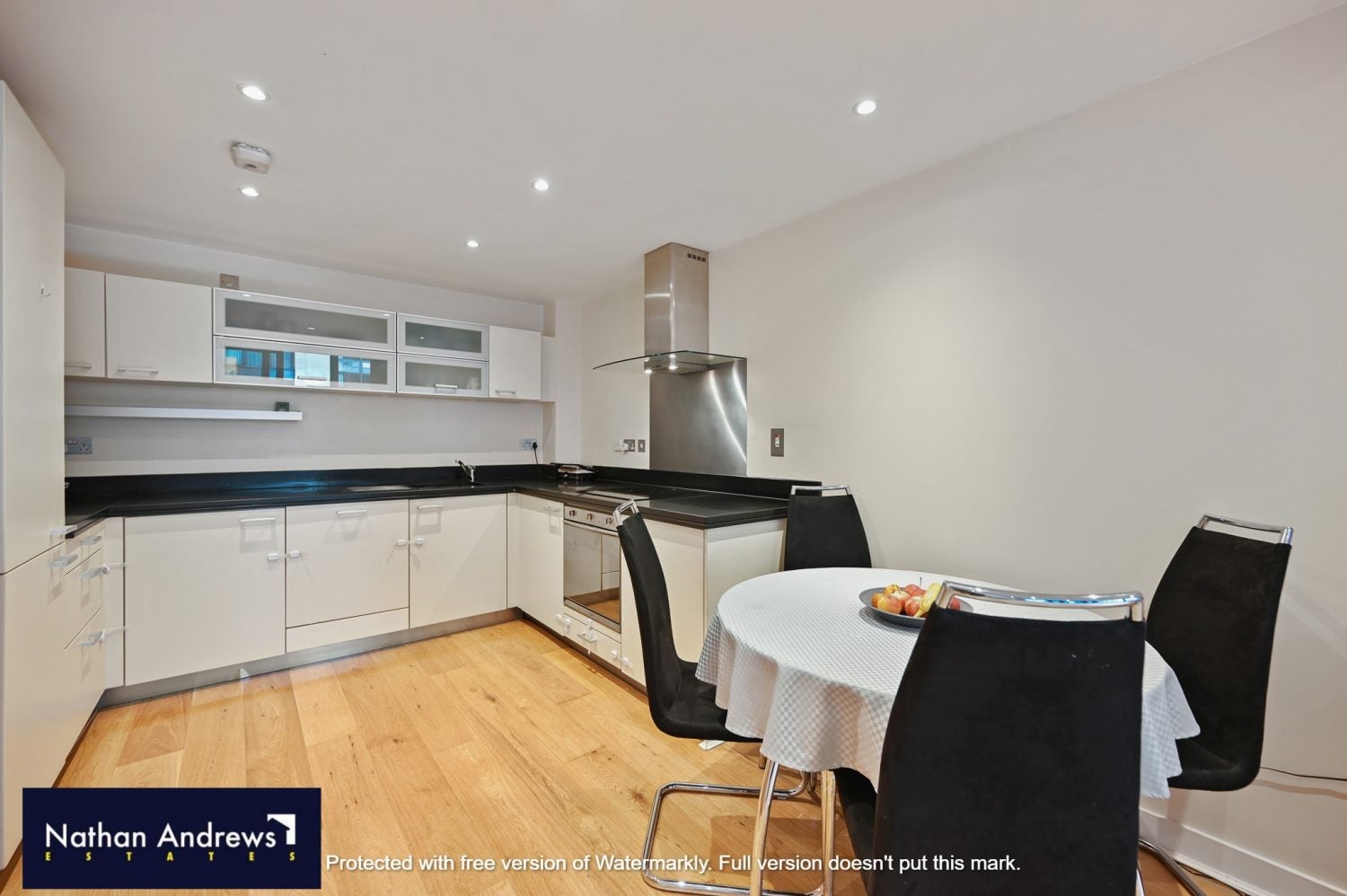 Flat Manilla Street in Greater London