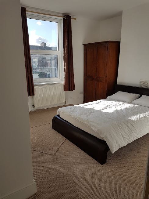 Room Back Walmersley Road East in Bury