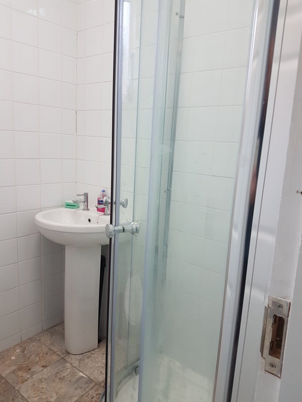 Room Back Walmersley Road East in Bury