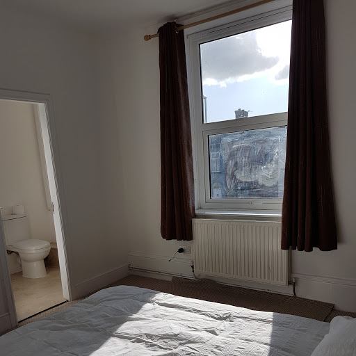 Room Back Walmersley Road East in Bury