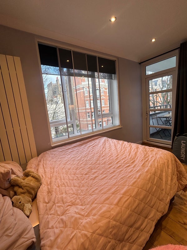 Room John Aird Court in City of Westminster