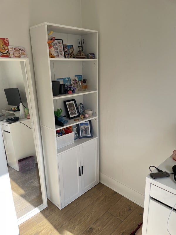 Room Lammermoor Road in Greater London