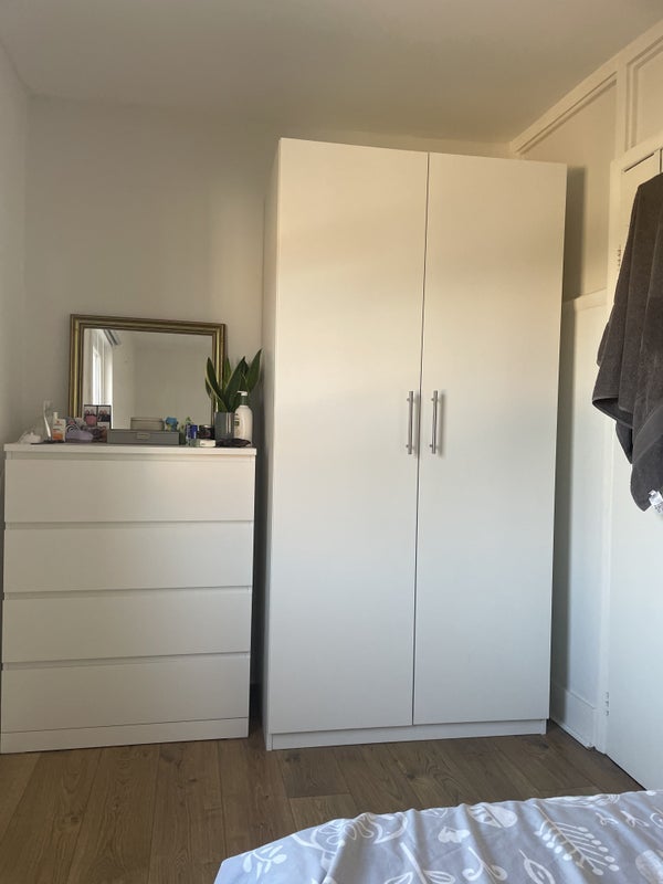 Room Lammermoor Road in Greater London