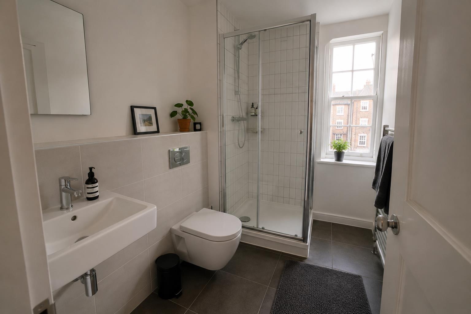 Flat Catherine Place in City of Westminster
