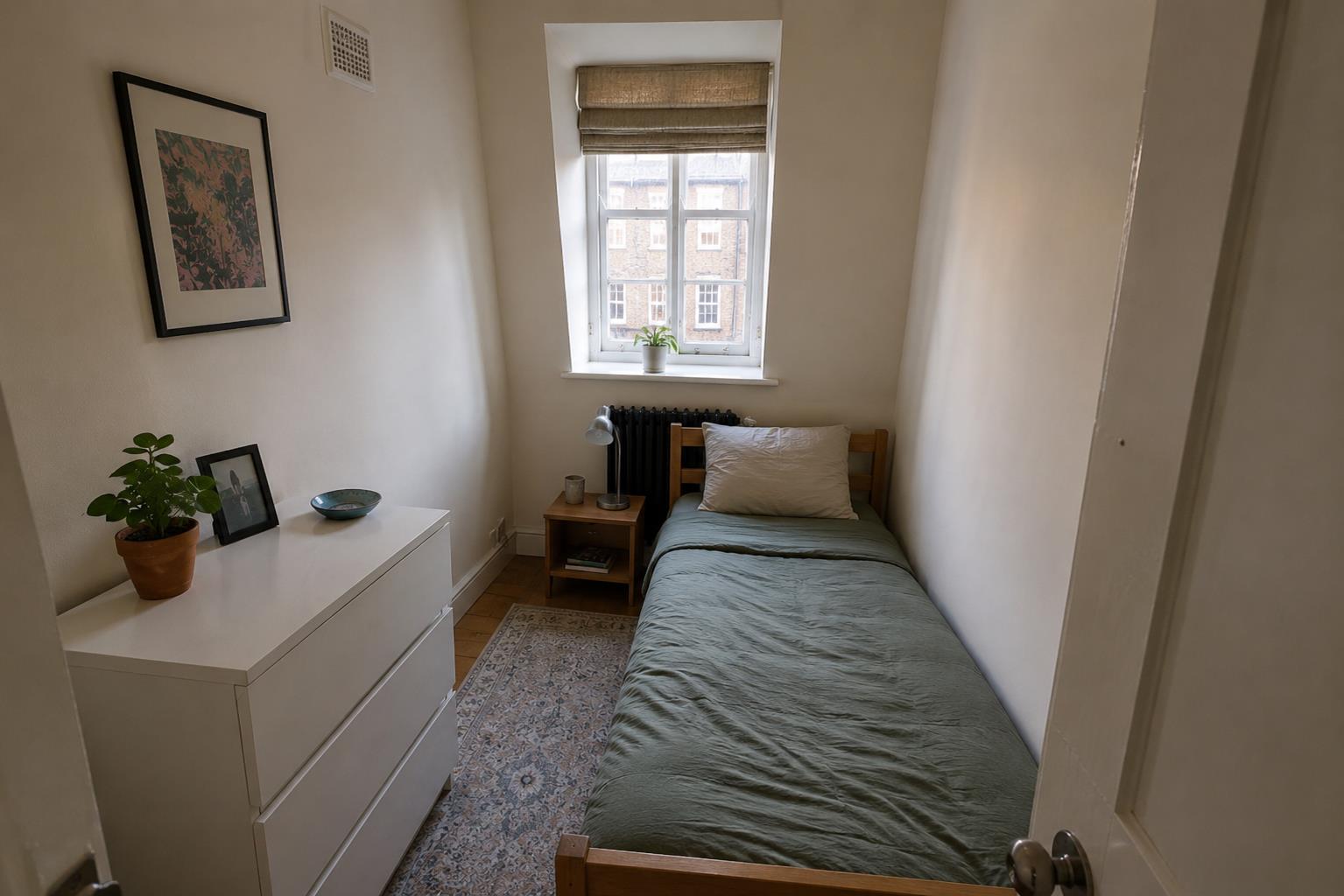 Flat Catherine Place in City of Westminster