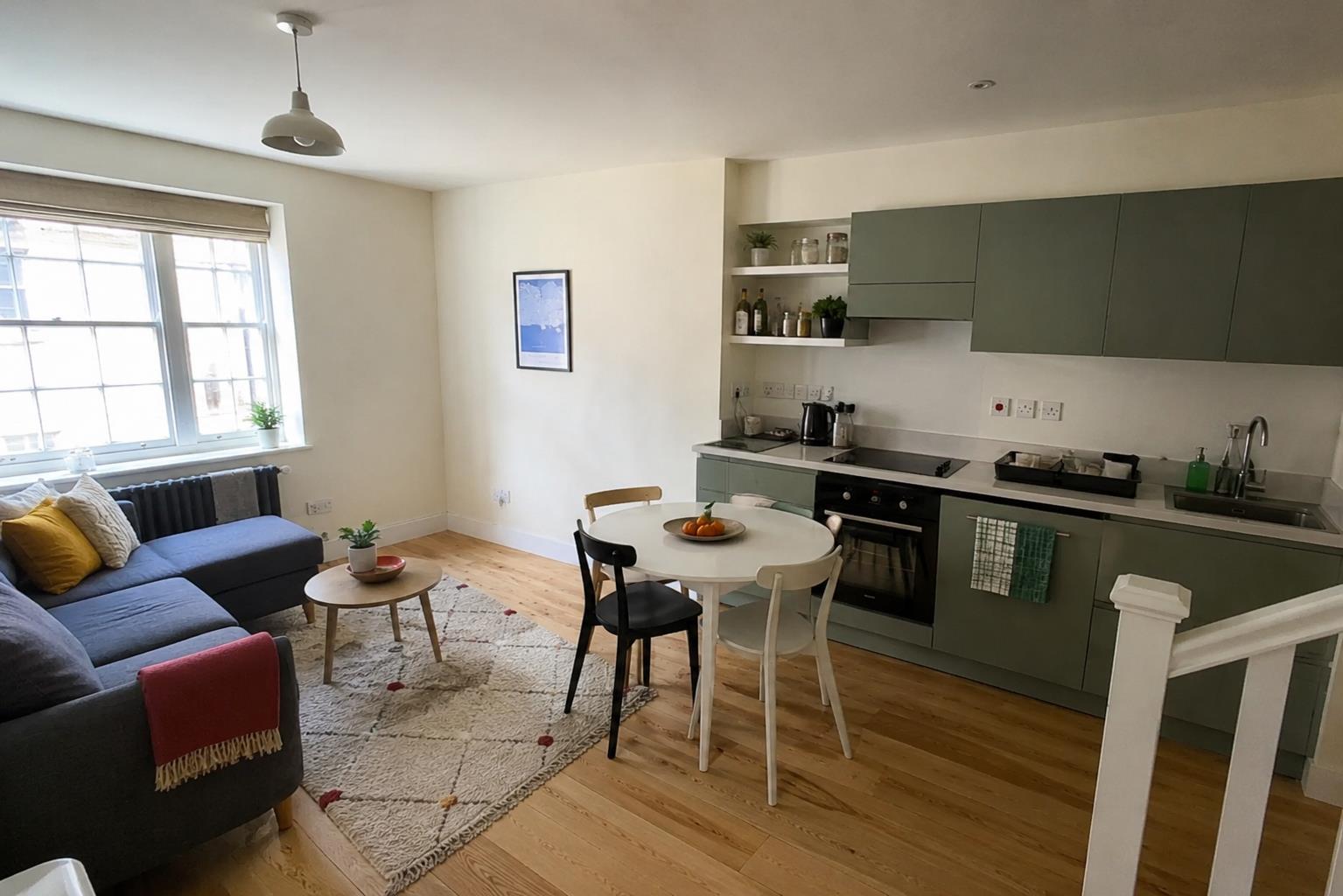 Flat Catherine Place in City of Westminster