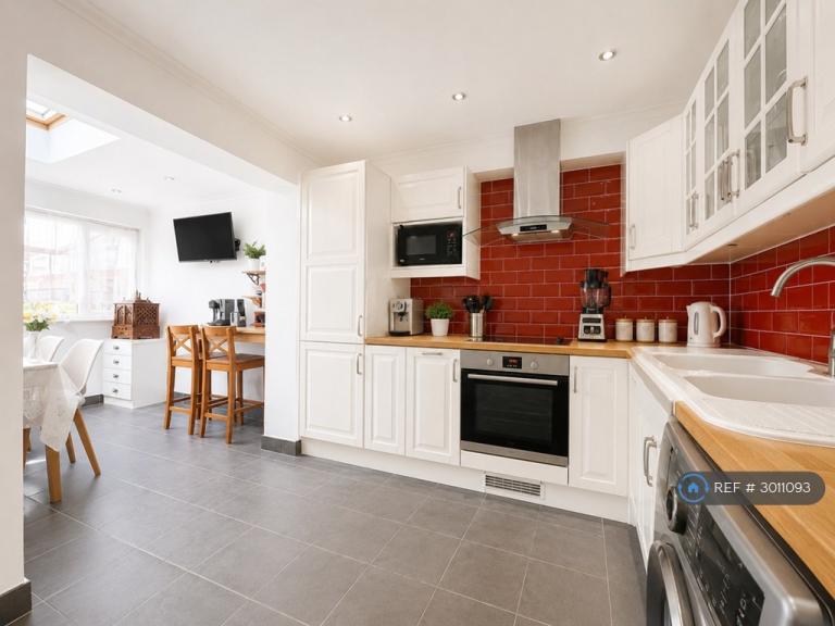 House Bannister Close in Greater London