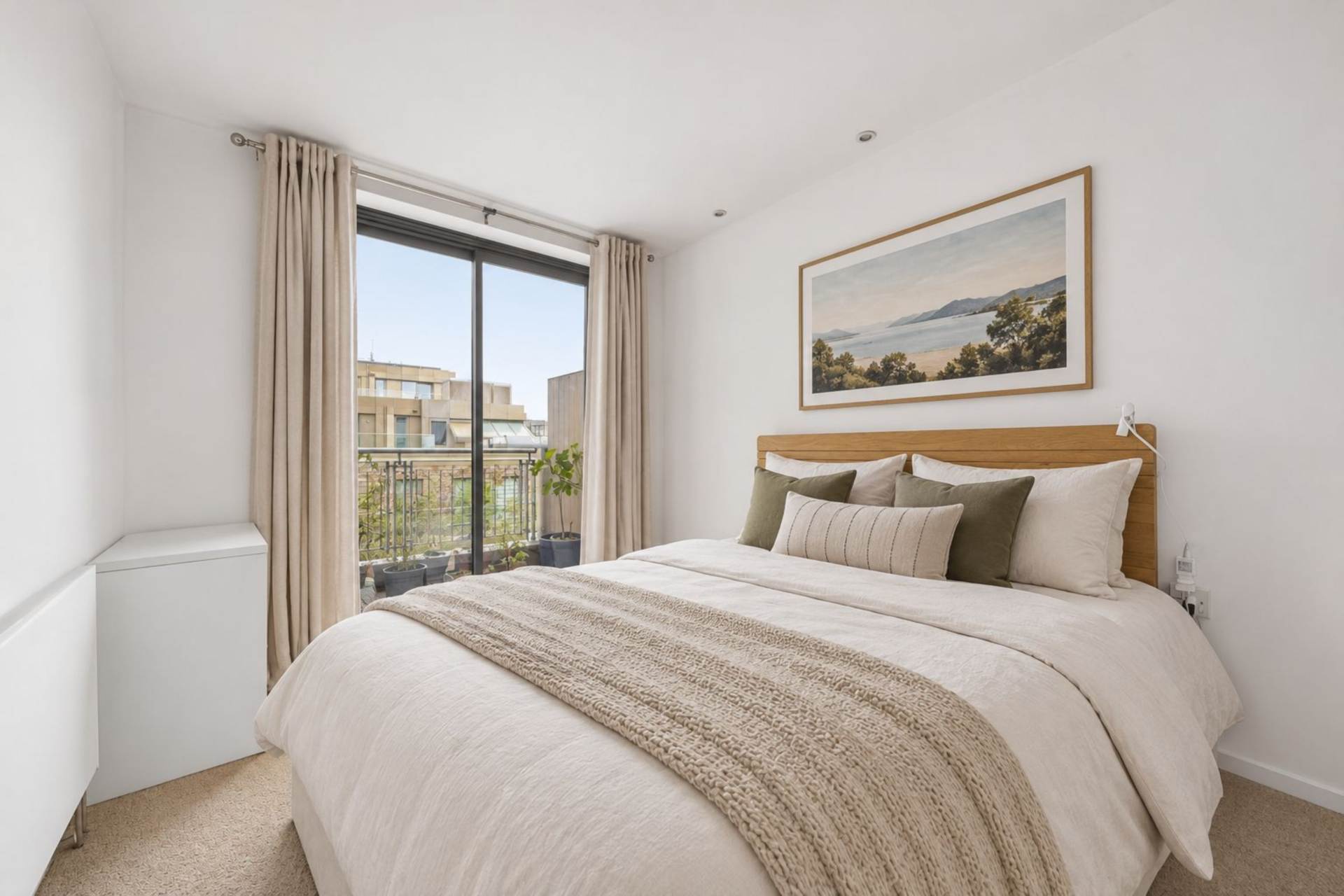 Flat Hermes Street in Greater London