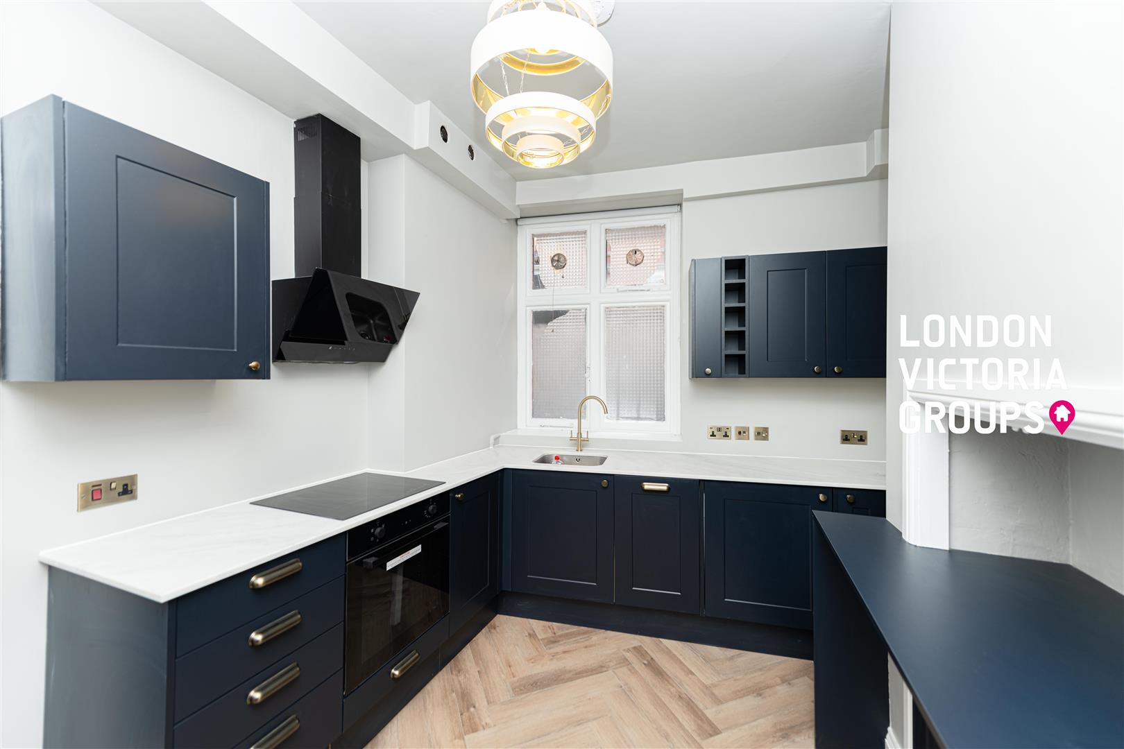 Flat Iverna Court in Greater London