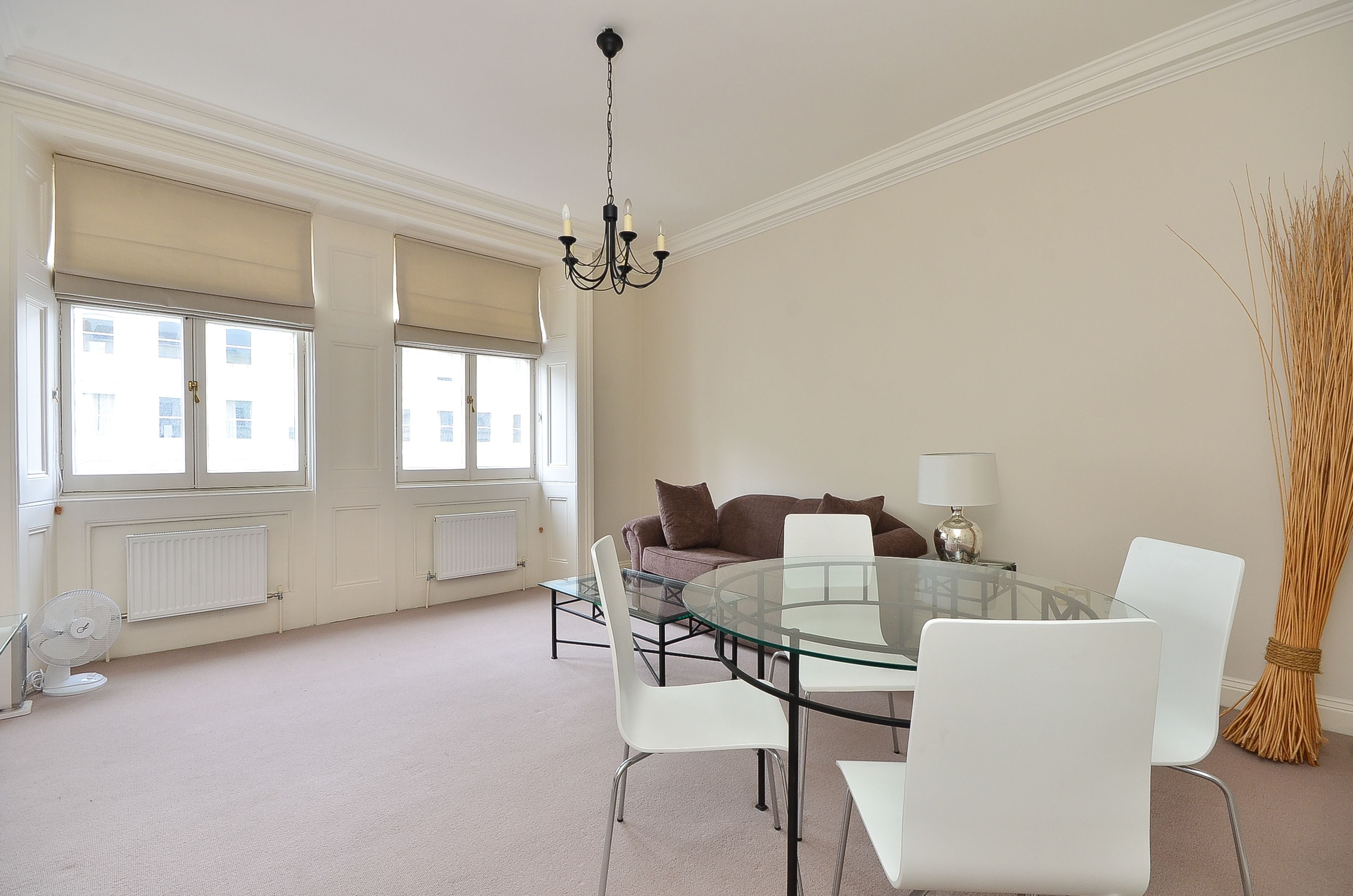 Flat Queen's Gate Terrace in Greater London