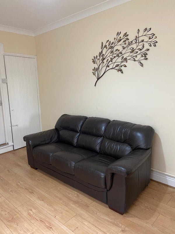 Room Monthermer Road in Cardiff