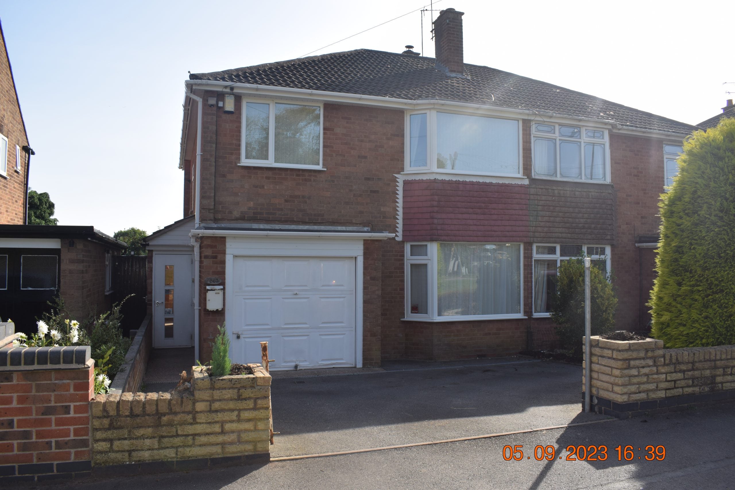 House Camp Hill Road in Nuneaton and Bedworth