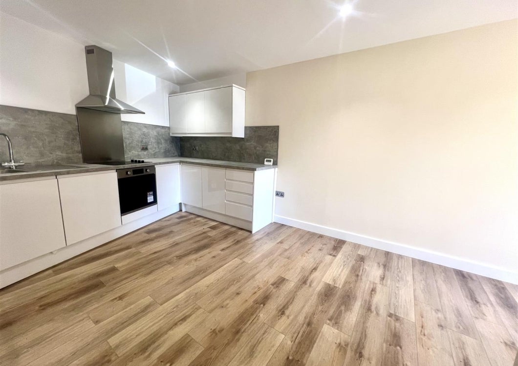 Flat Buckingham Mews in Birmingham