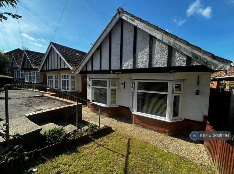 House Woodmill Lane in Southampton