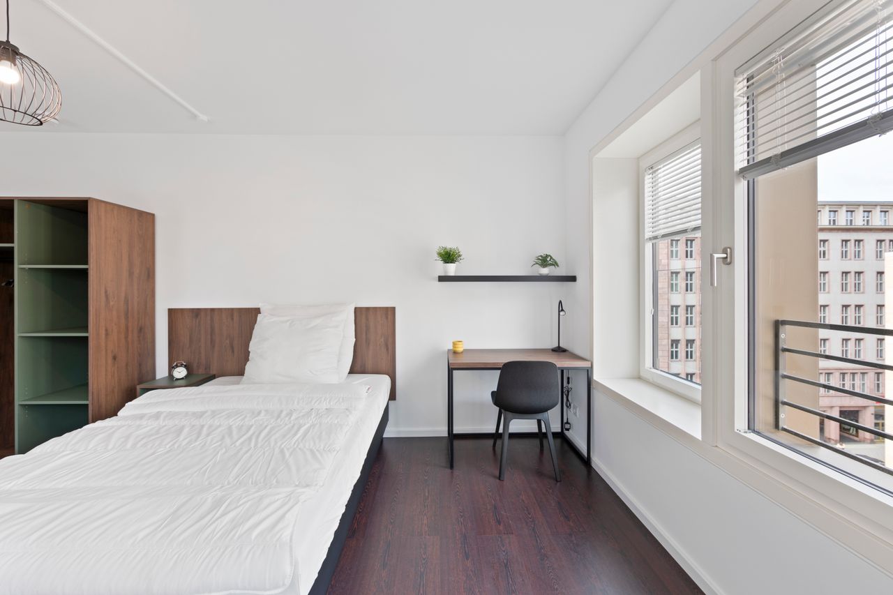 Zimmer Anton-Wilhelm-Amo-Straße in Berlin