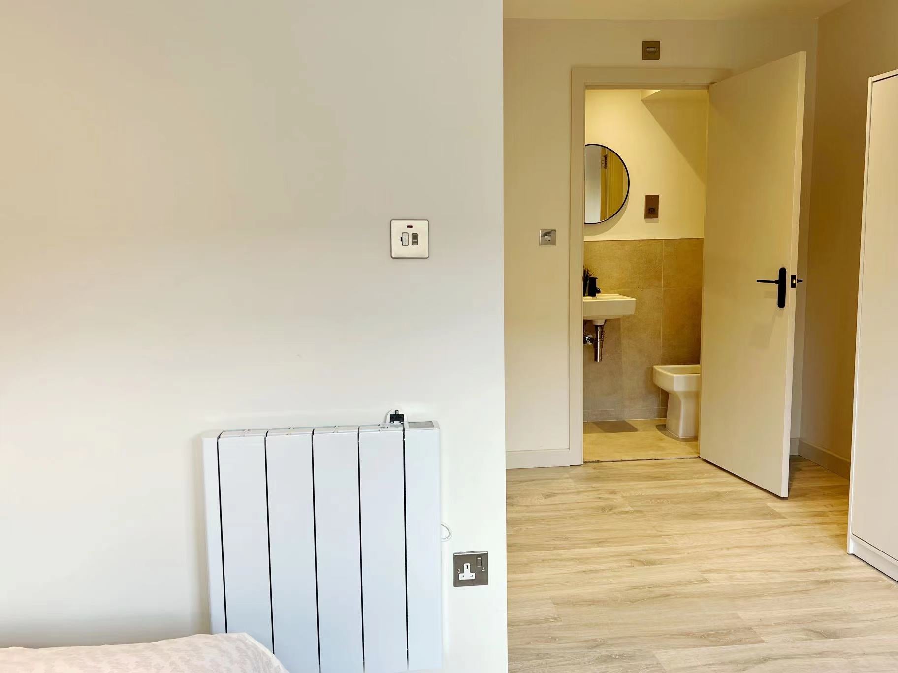 Flat Tours Passage in Greater London