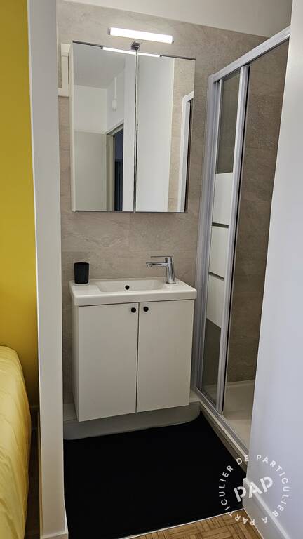 Room Rue Jacques Tati in Plaisir